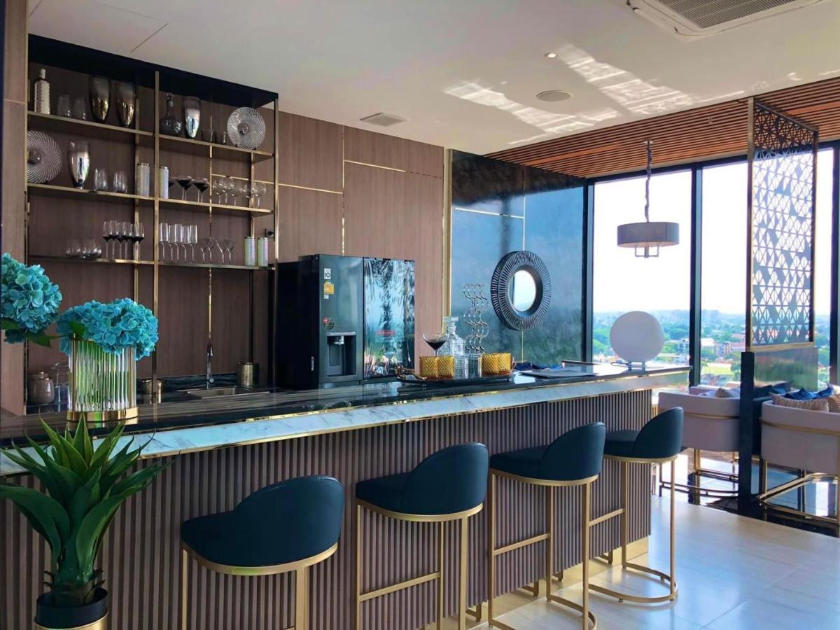 Astra Sky River Condo 치앙마이 외부 사진