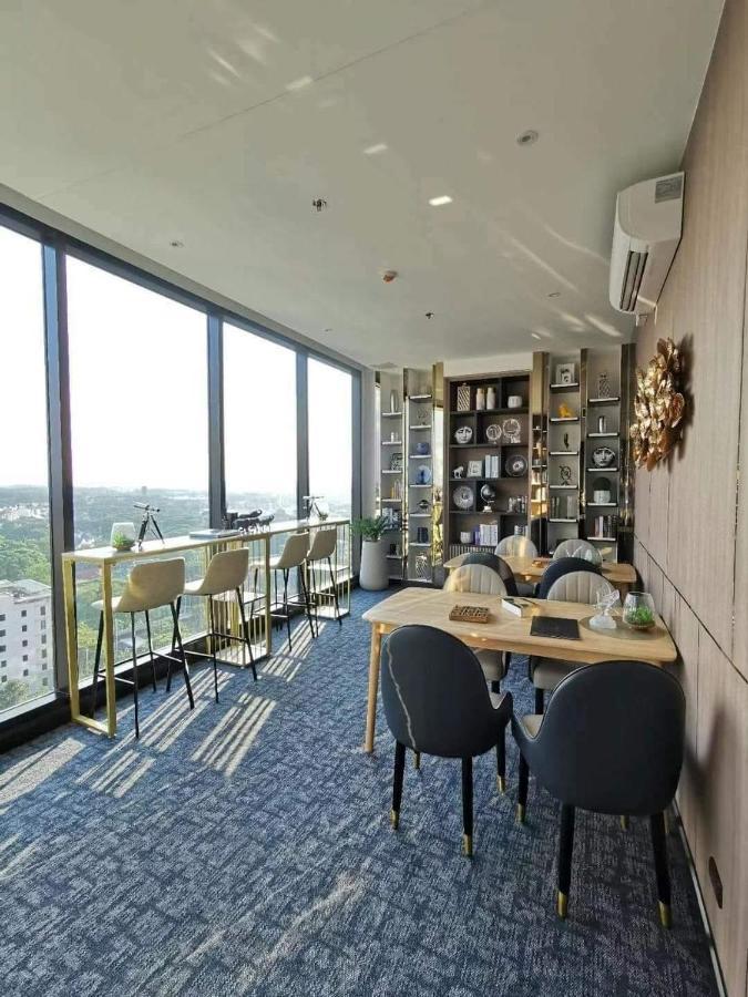 Astra Sky River Condo 치앙마이 외부 사진